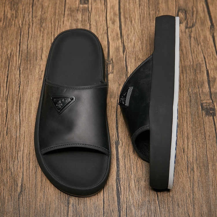 Rubber non-slip comfortable slippers
