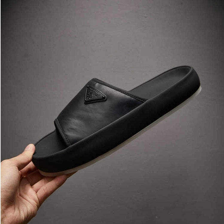 Rubber non-slip comfortable slippers