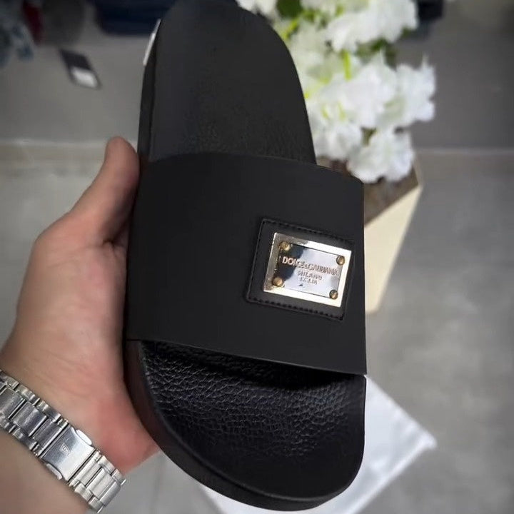 Aaron Fashion Slides