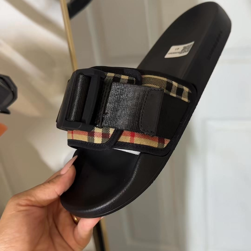 Buckled Strap Slides Check Cotton