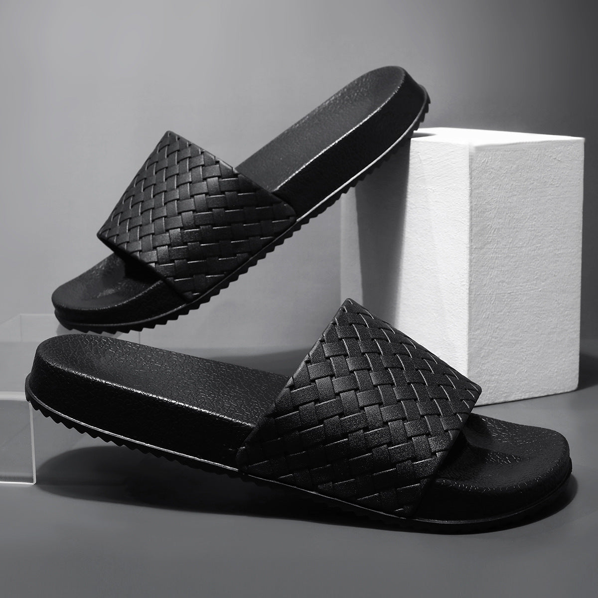 Summer Fashion Woven Slippers