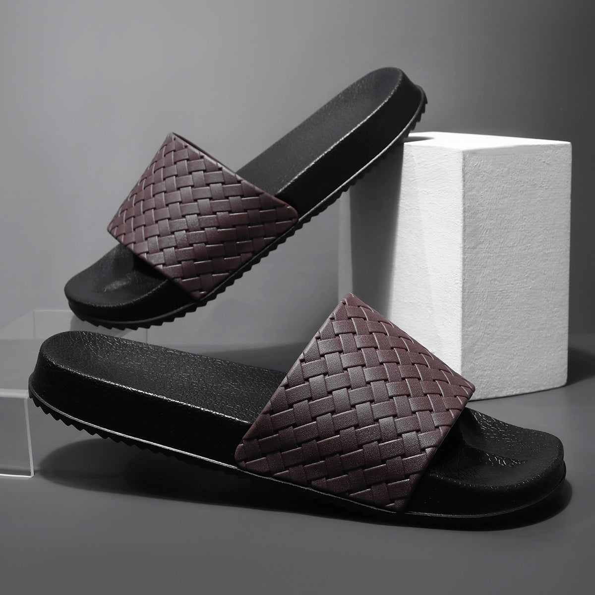 Summer Fashion Woven Slippers