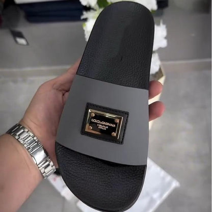 Aaron Fashion Slides