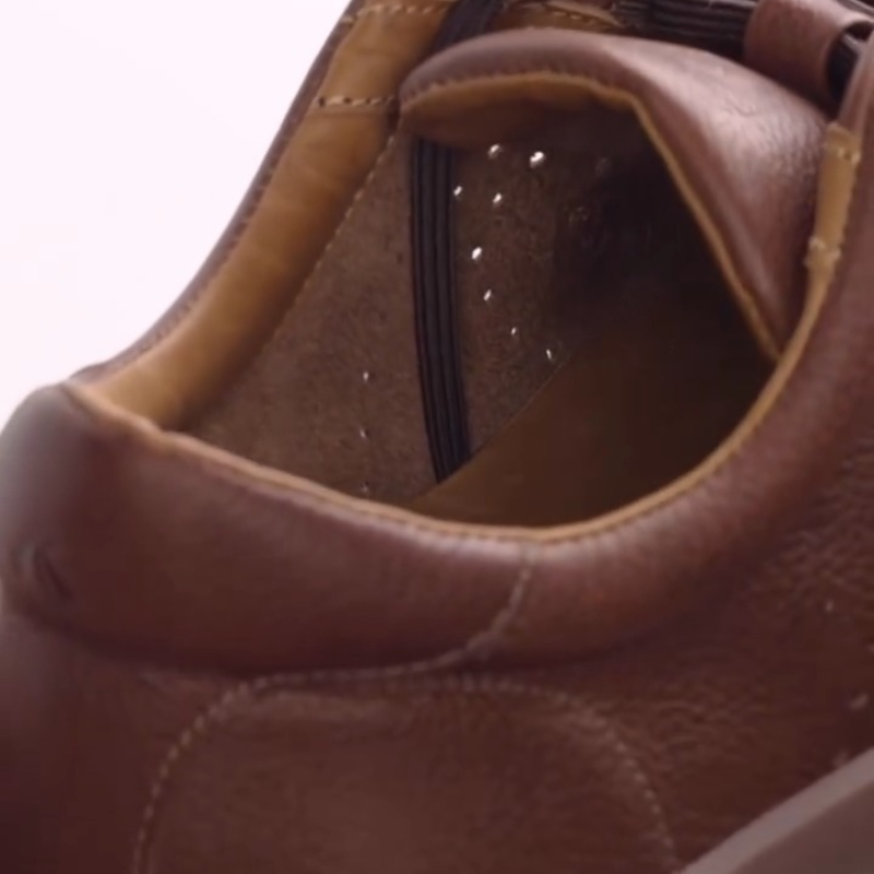 Men's Soft Leather Lace-Up Shoes